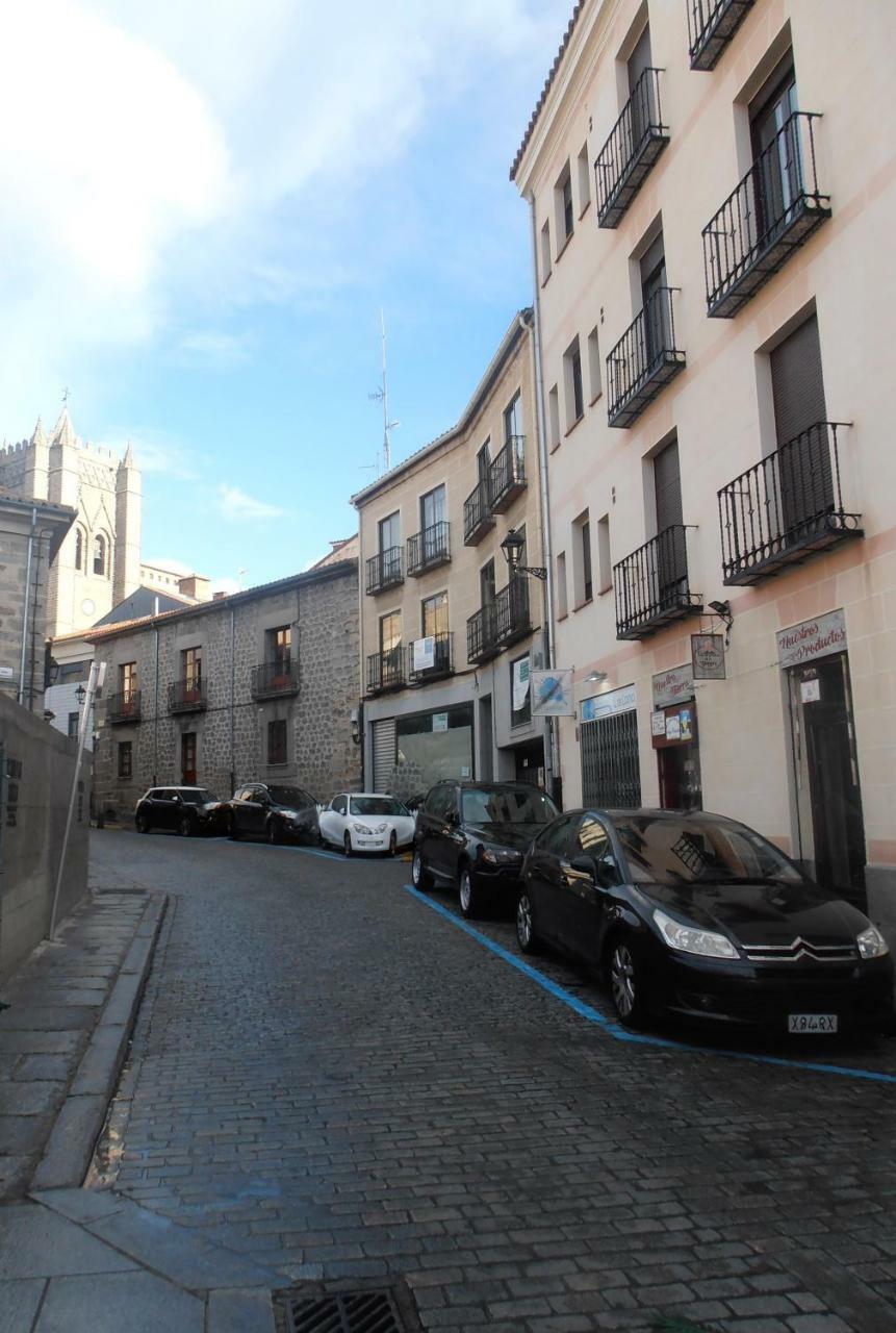 La Galeria Apartment Ávila Luaran gambar